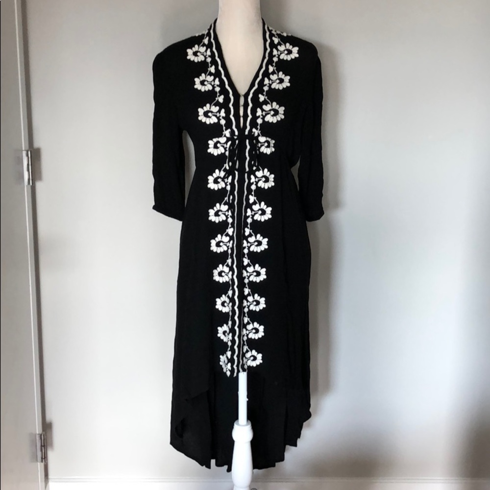 Boho hi-low crepe dress with tie waist. Sz M